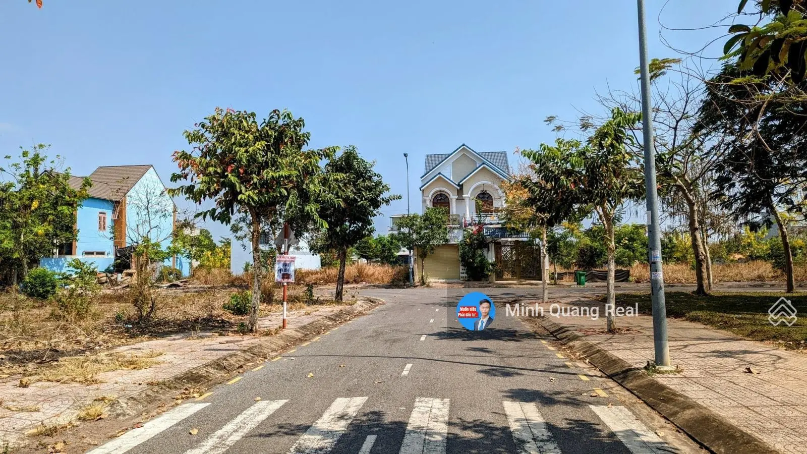 Lô góc 2 mặt tiền vip 337m2, đối diện công viên và cf Gold Hill, chỉ 22,5tr/m2 thương lượng mạnh