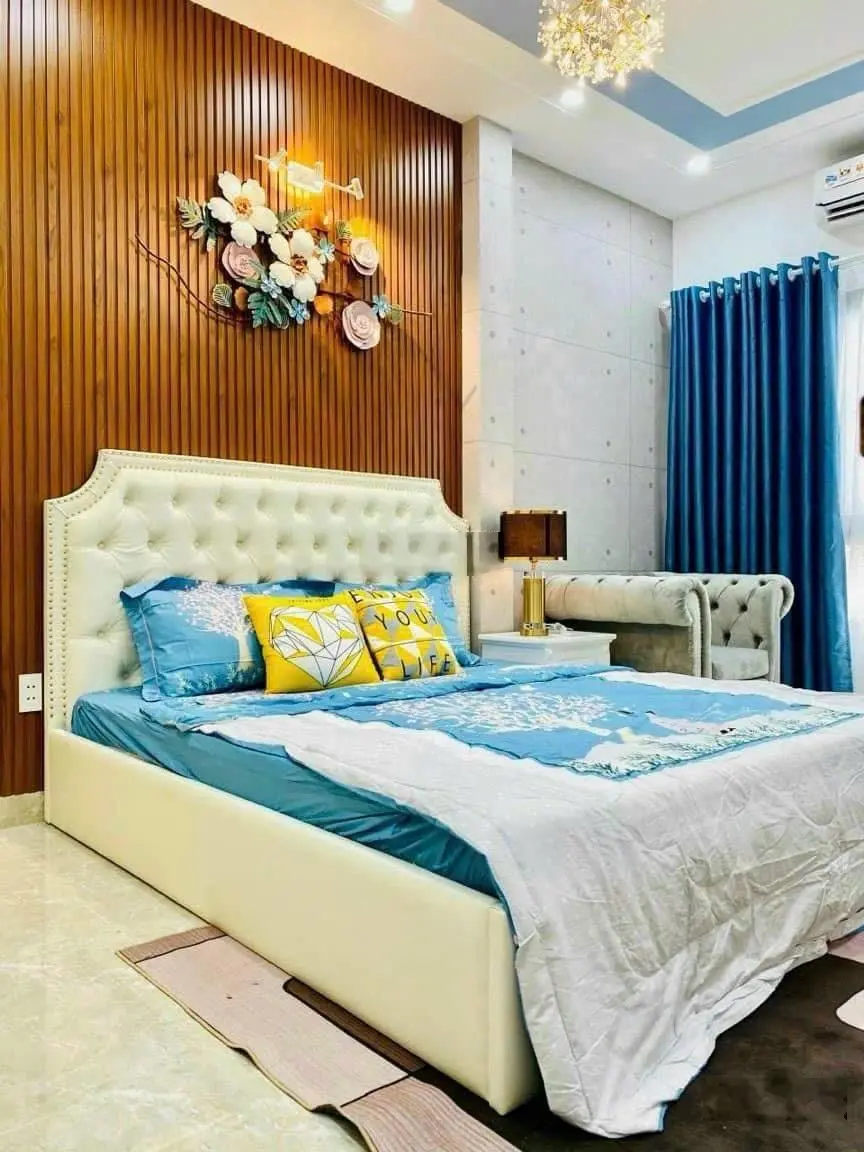 Villa giữa lòng gò vấp. nhà có dt ngang hơn 8m hàng hiếm. nhà mới 99%.
