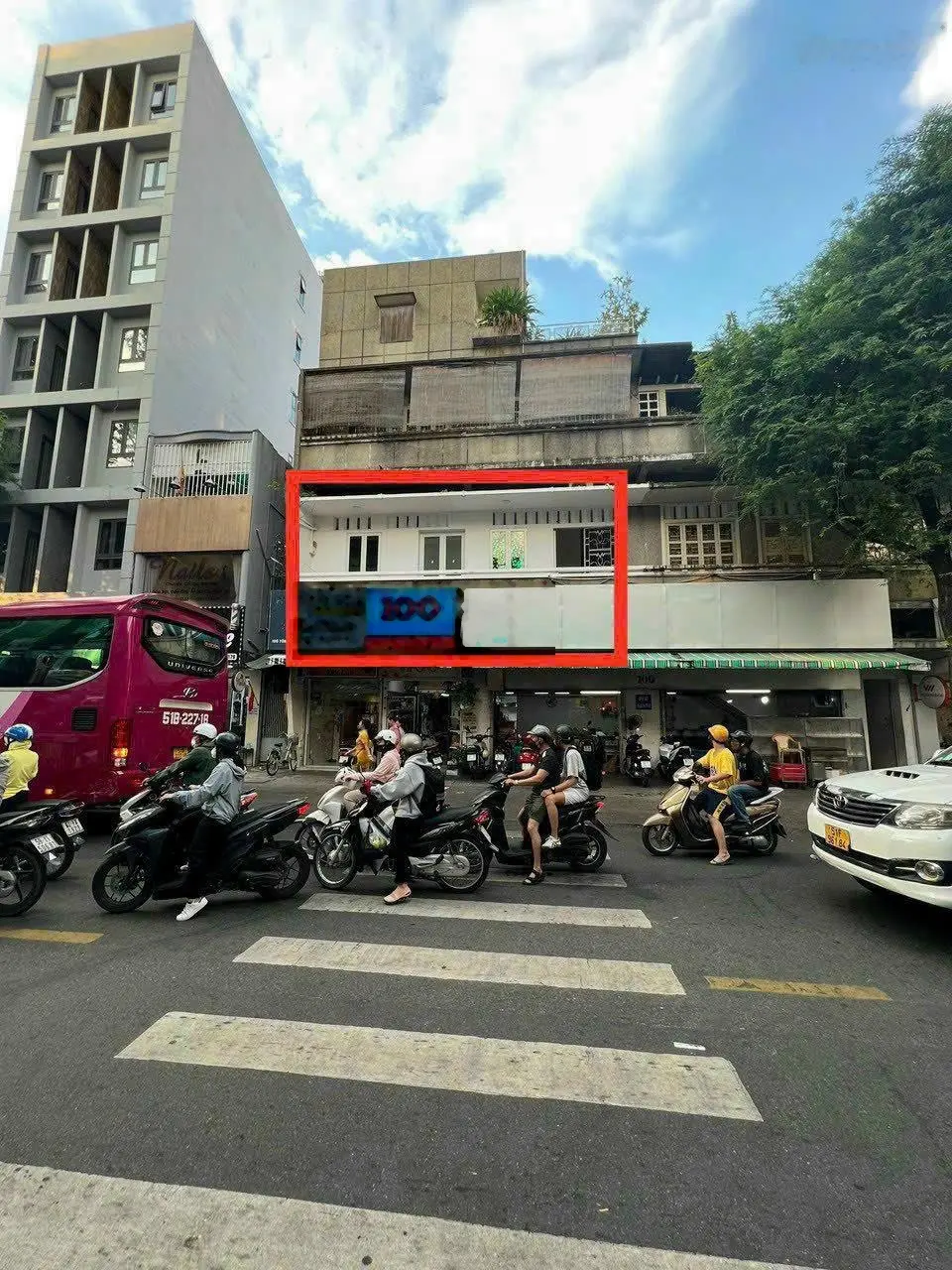 Bán chung cư lầu 1 Mặt Tiền Tôn Thất Tùng Quận 1.