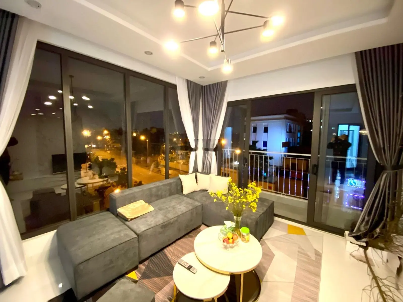 Hiếm, mặt phố kinh doanh Đặng Vũ Hỷ, vỉa hè 7m, 5 tầng, 91m2 nhỉnh 19 tỷ