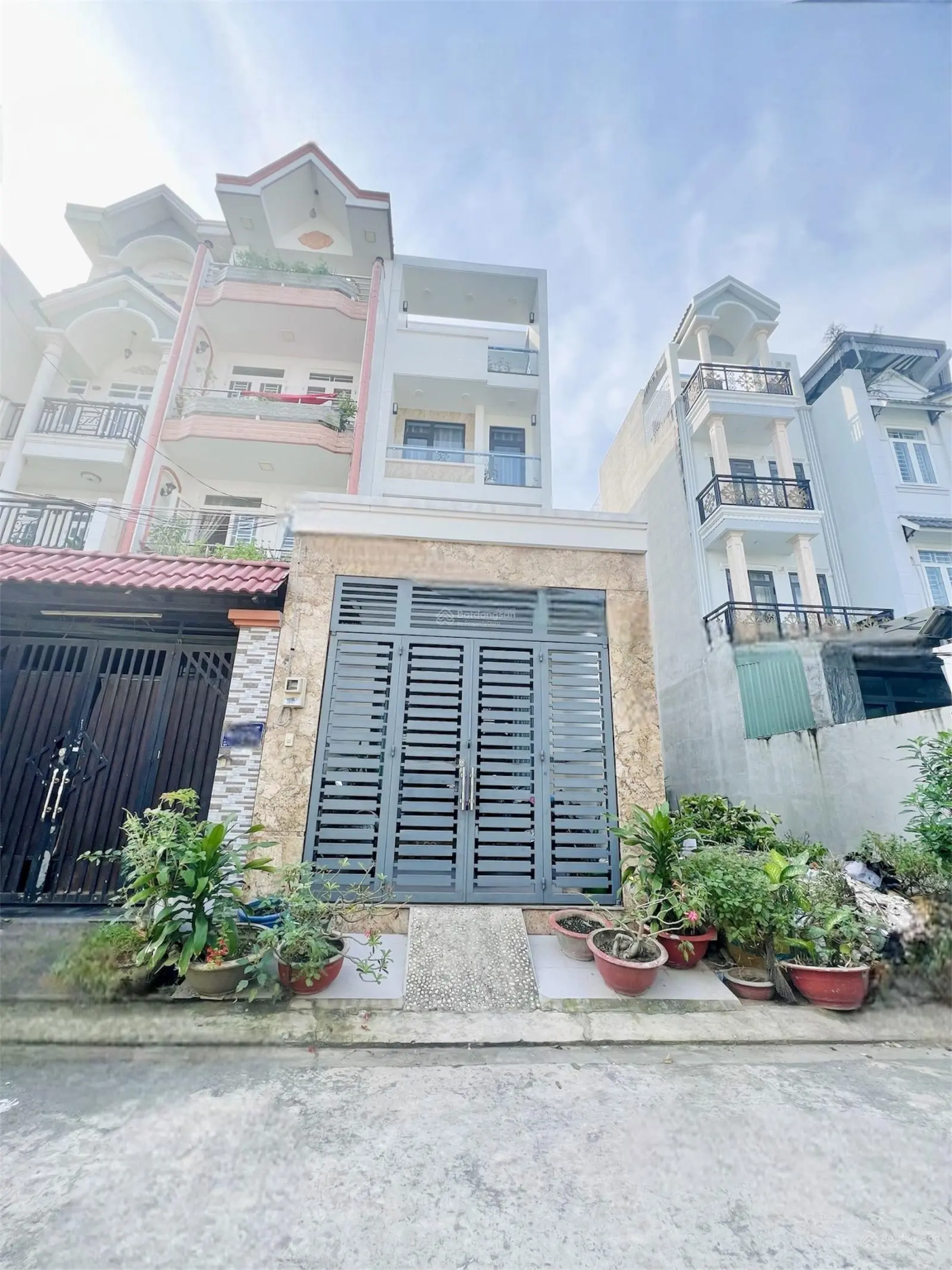 Bán nhà mặt tiền đường 6m, KDC Lê Thành - An Dương Vương, sát Võ Văn Kiệt, thuận tiện di chuyển Q1