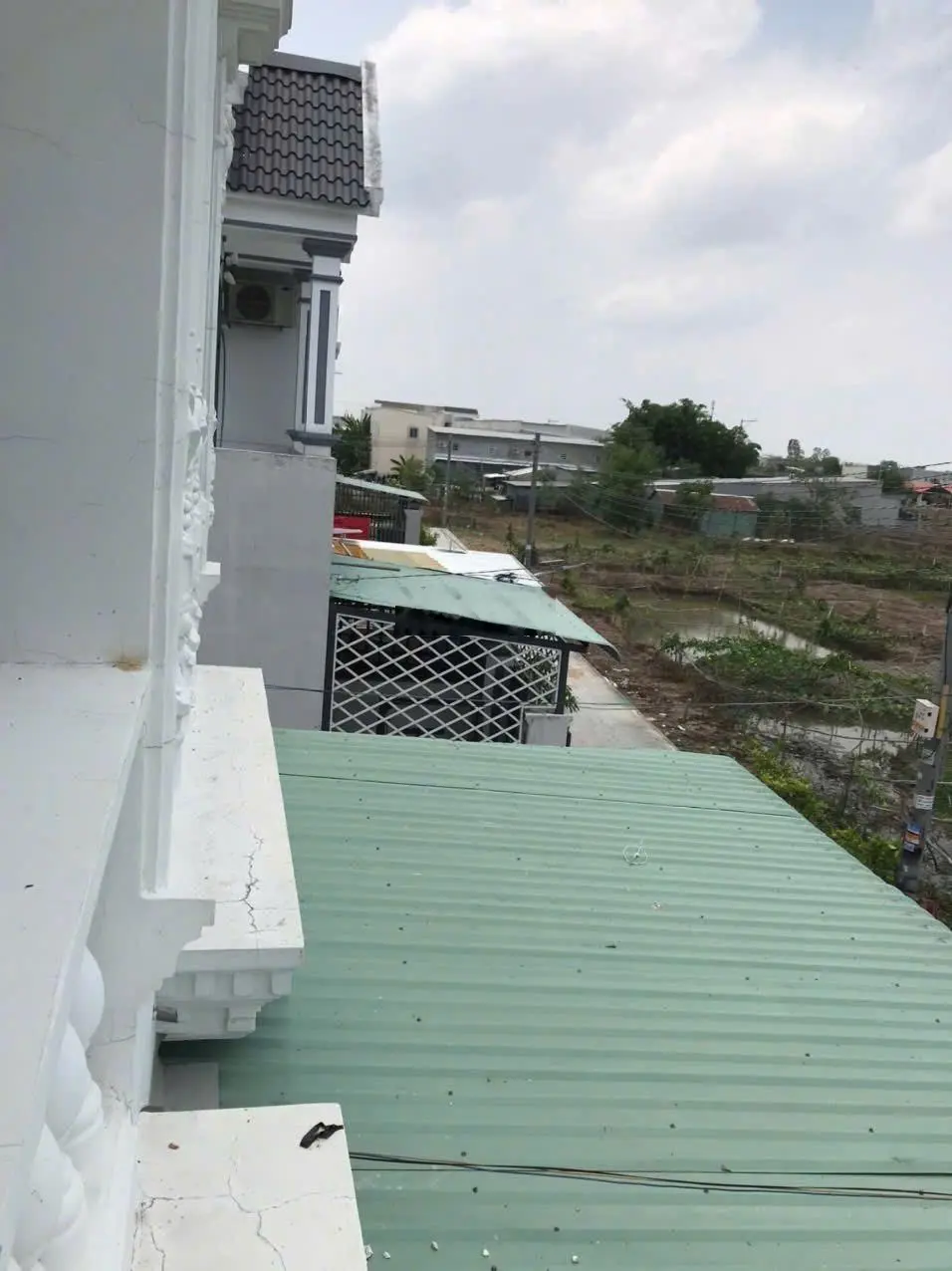 Nhà mới 1 trệt 1 lầu , Thị Trấn Cần Giuộc Long An DT 4 x 21 , 1 lầu , Đường bê tông 4m Giá 1,98tỷ