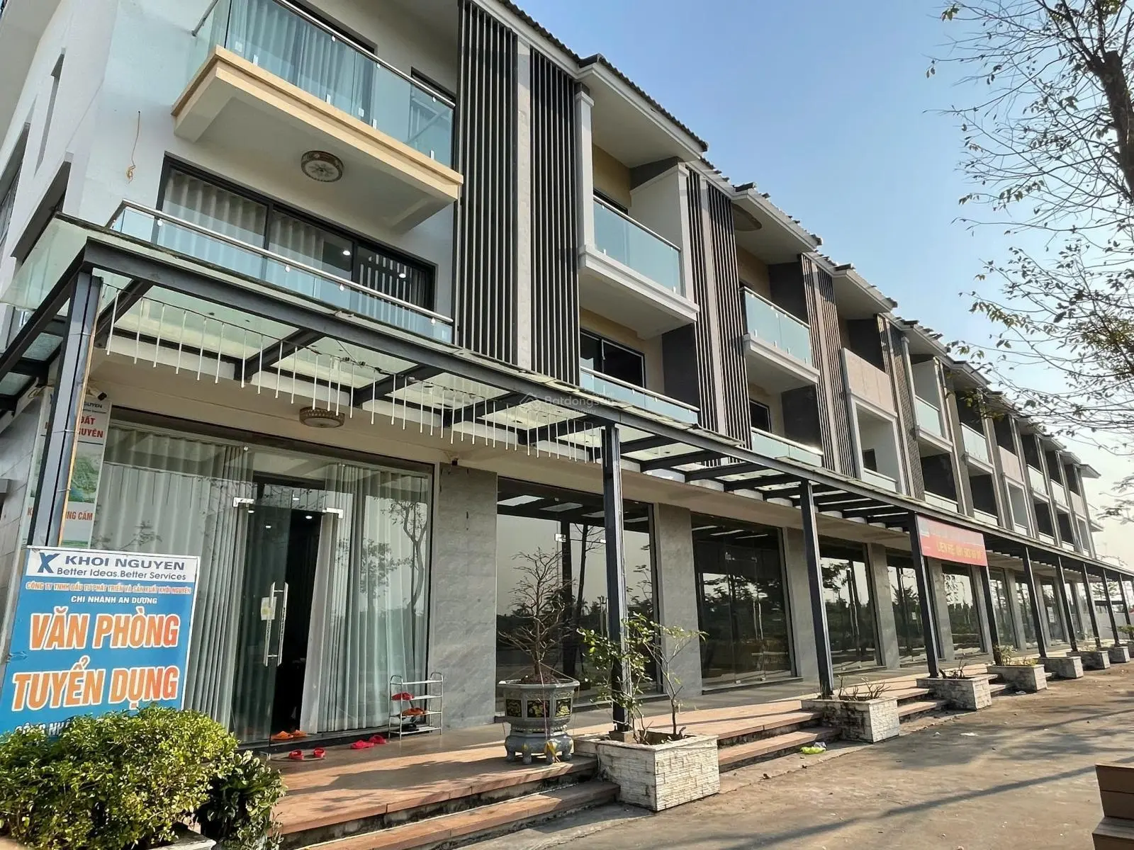 Shophouse mặt đường chính đối diện công viên Vsip giá đầu tư