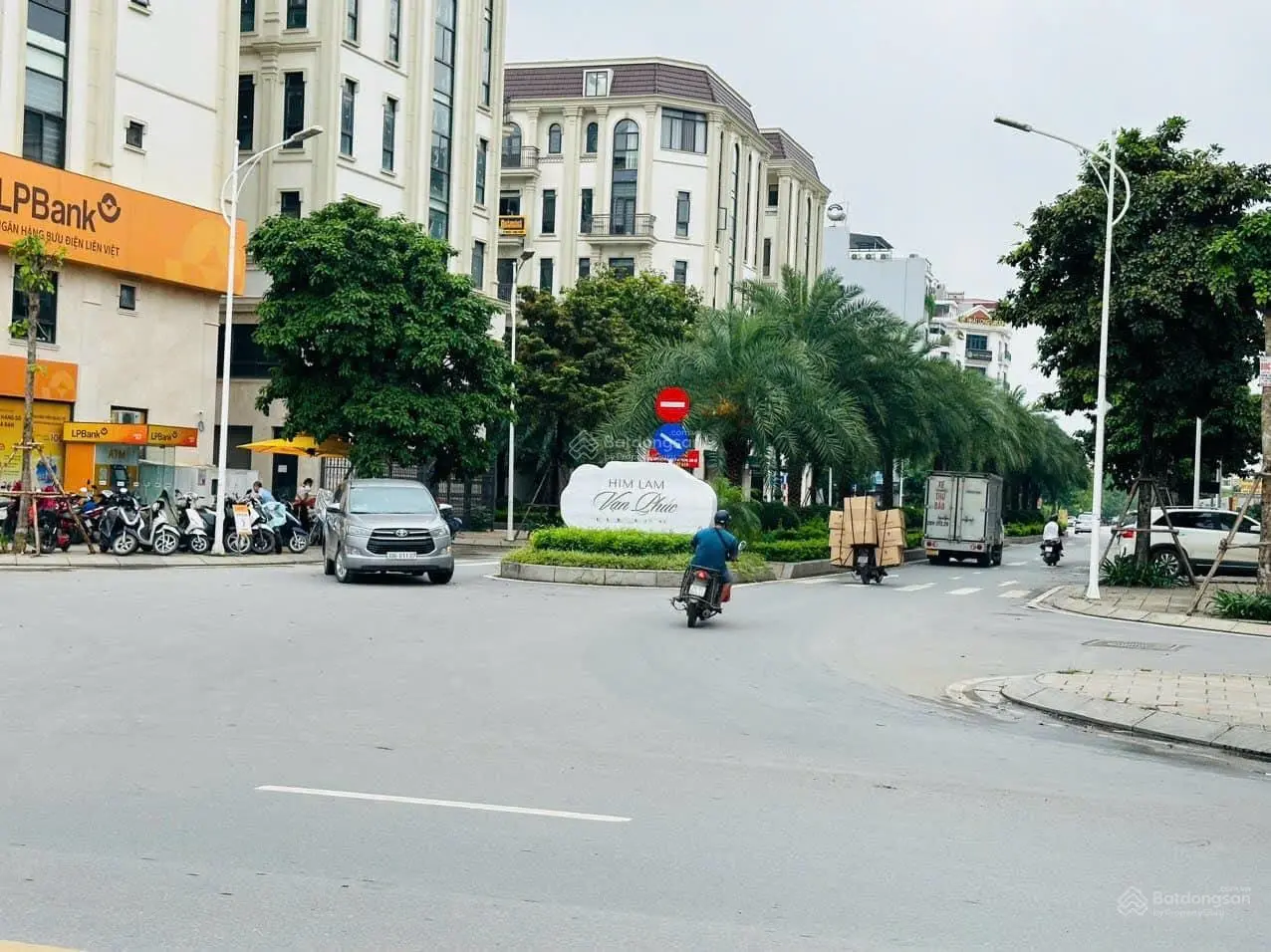 Siêu phẩm shophouse Him Lam Vạn Phúc 108m2, lô góc 3 mặt tiền- mặt phố Nguyễn Thanh Bình giá đầu tư
