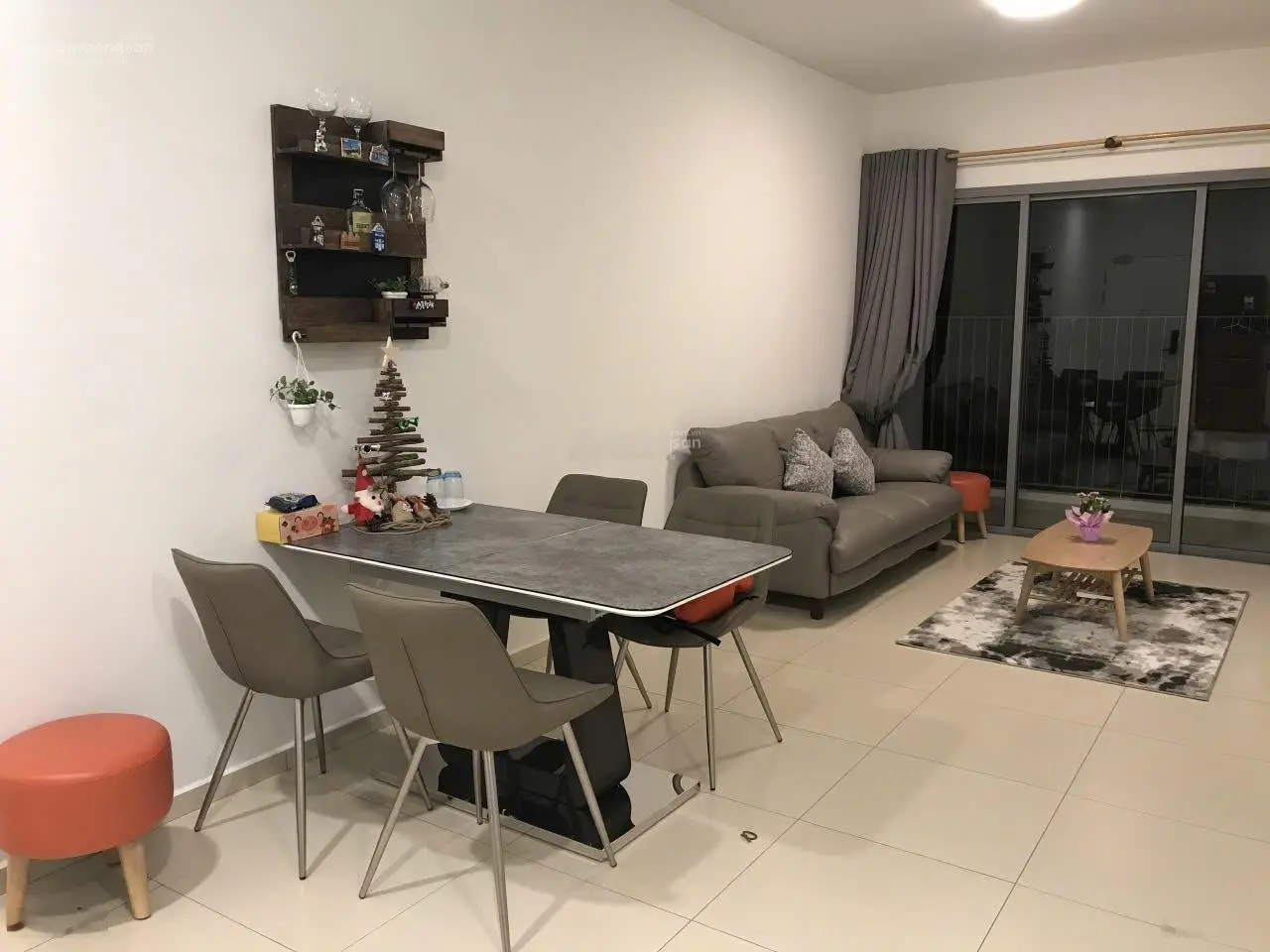 Chính chủ gửi giá bán nhanh Hausneo căn 55m2, 1PN + , full nội thất, giá 2,25 tỷ, pháp lý sổ hồng