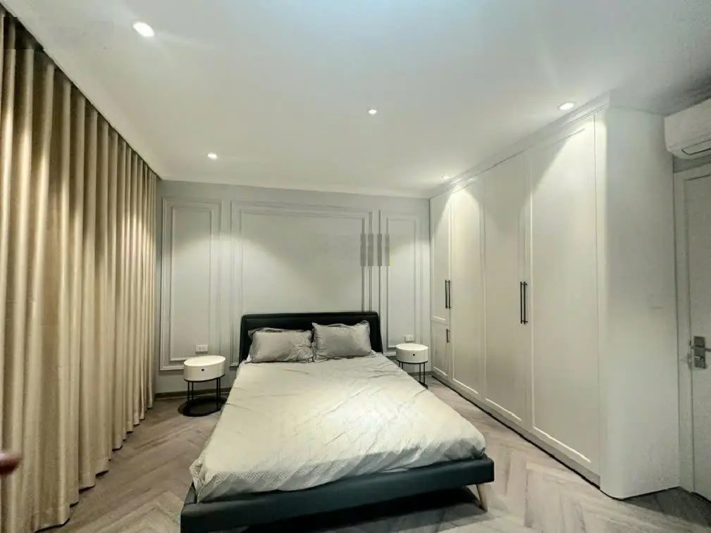 Bán nhà đẹp bồ đề long biên, 7 tầng, phân lô, ga ra, thang máy, kinh doanh, giá mềm