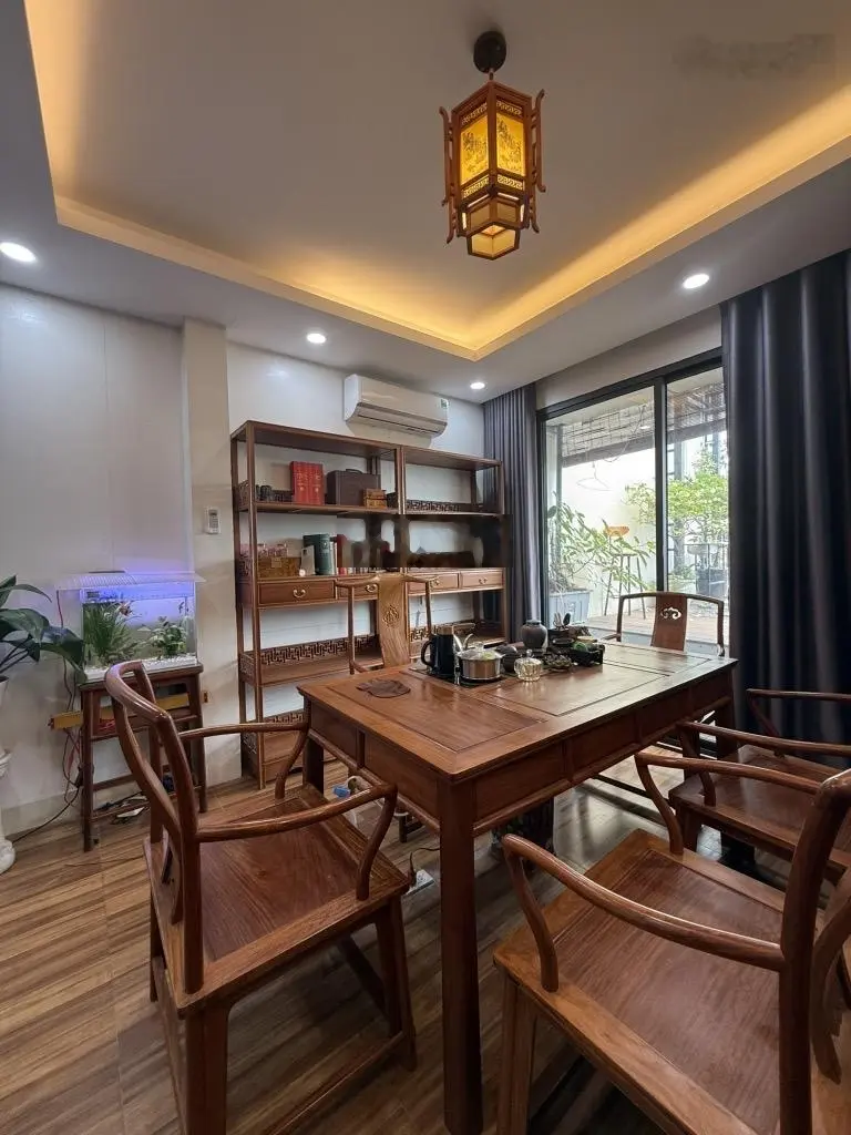Mặt phố Đàm Quang Trung- vỉa hè kinh doanh văn phòng. Chủ cần bán gấp