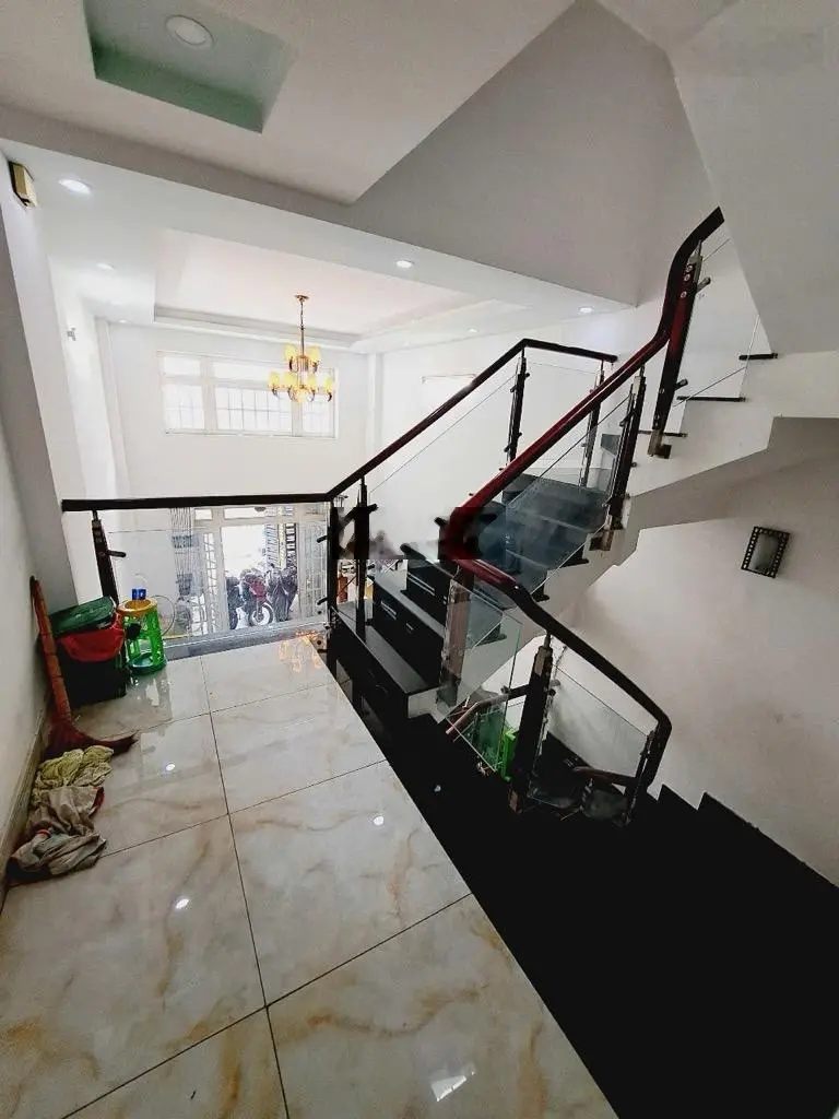 Nhà 3 tầng (4m x 19m) 75m2, đường Thạnh Lộc 16, P. Thạnh Lộc, Quận 12, 4,7 tỷ