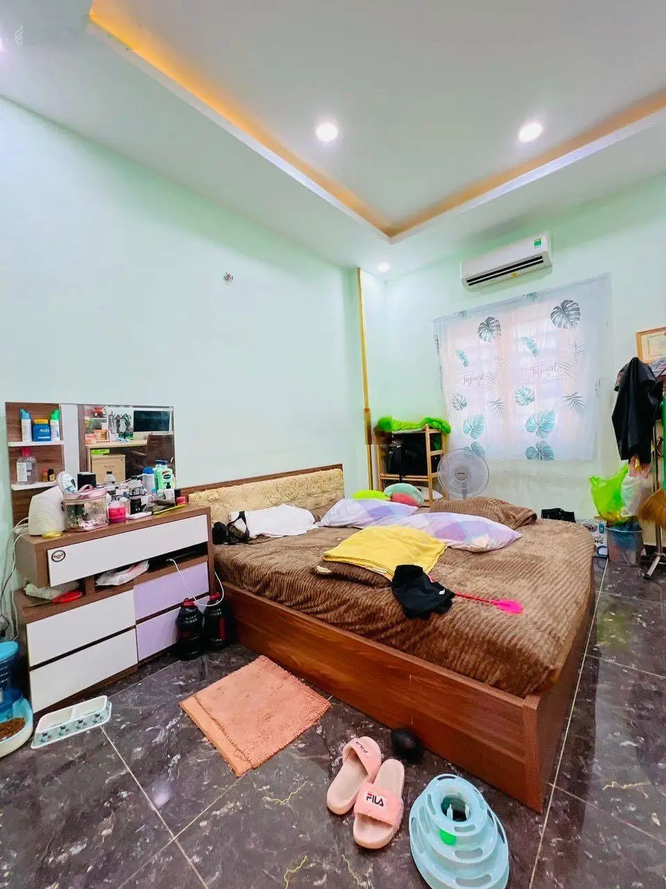 Bán nhà trung tâm Q4 mặt tiền đường số kinh doanh nhà đẹp 4 tấm DT 4*10m khu cao cấp, chỉ 8T xíu