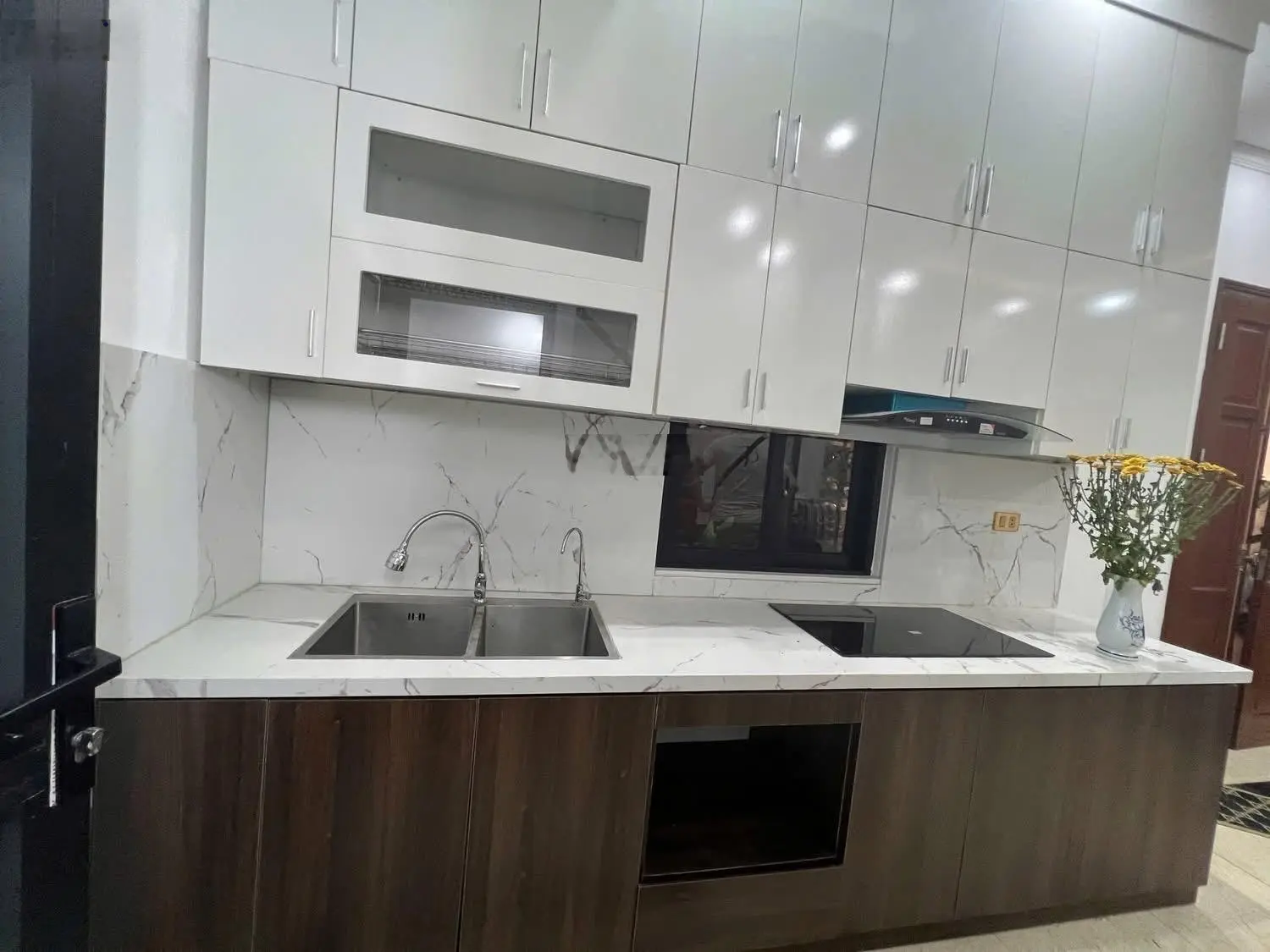 Nhà đẹp giá rẻ nhất tại 541 Bát Khối. 5 tầng. Ngõ nông rộng. Xây mới. Có thương lượng