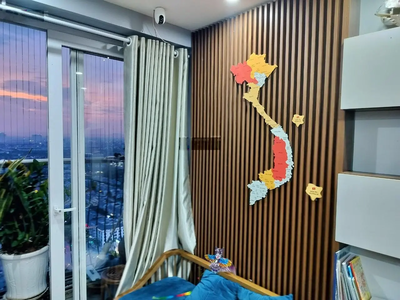 Bán căn hộ 2 ngủ 2 vệ sinh full nội thất
