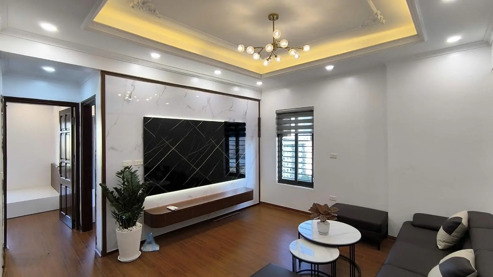 Bán căn hộ tại dự án: C2 - Nguyễn Cơ Thạch 2PN + 1 2VS, 82m2, full nội thất. LH 0357 536 ***