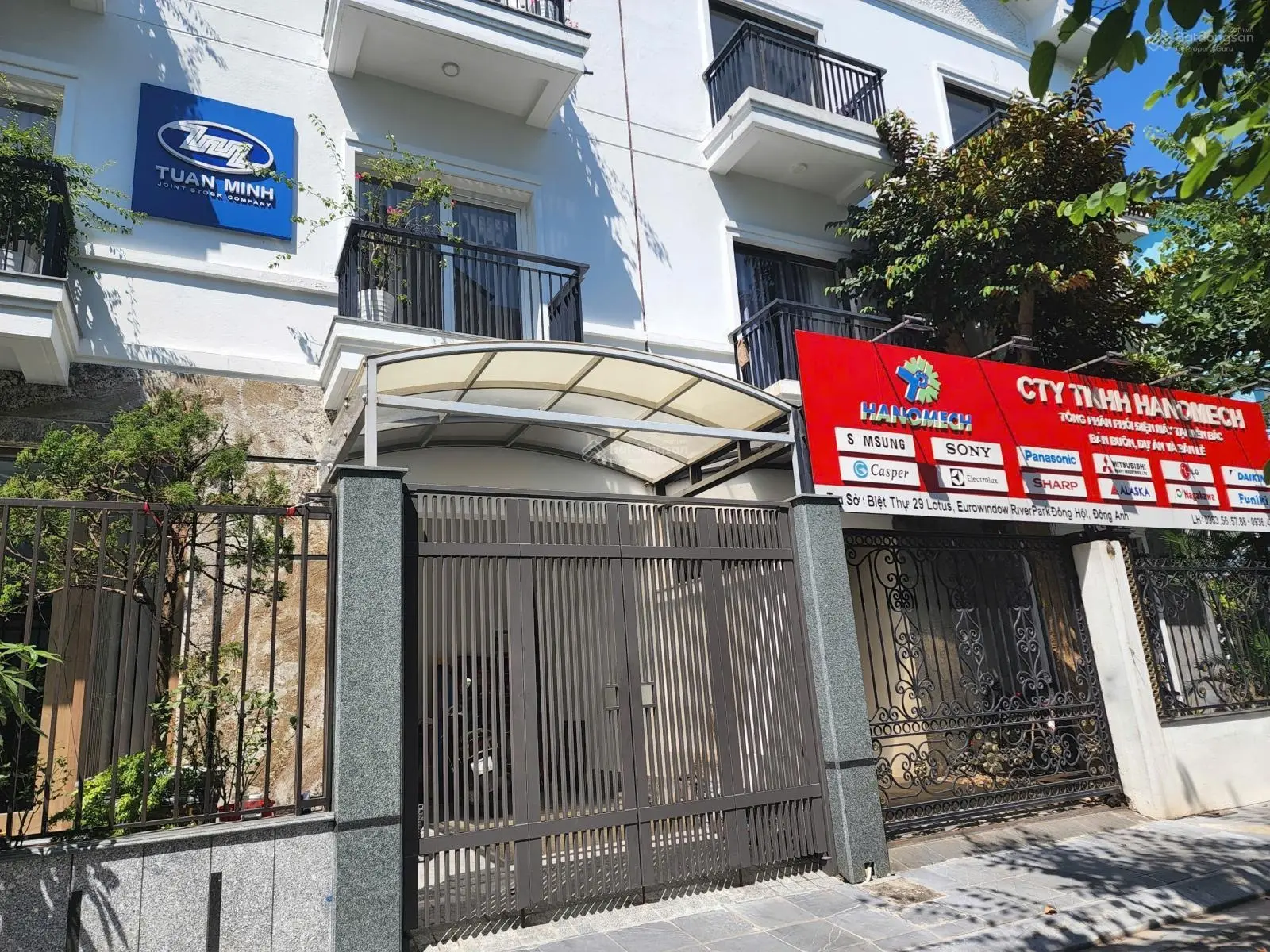 Cần bán ngay biệt thự song lập 135m đường 17m hướng đông nam giá tốt để chuyển đổi Vin Cổ Loa