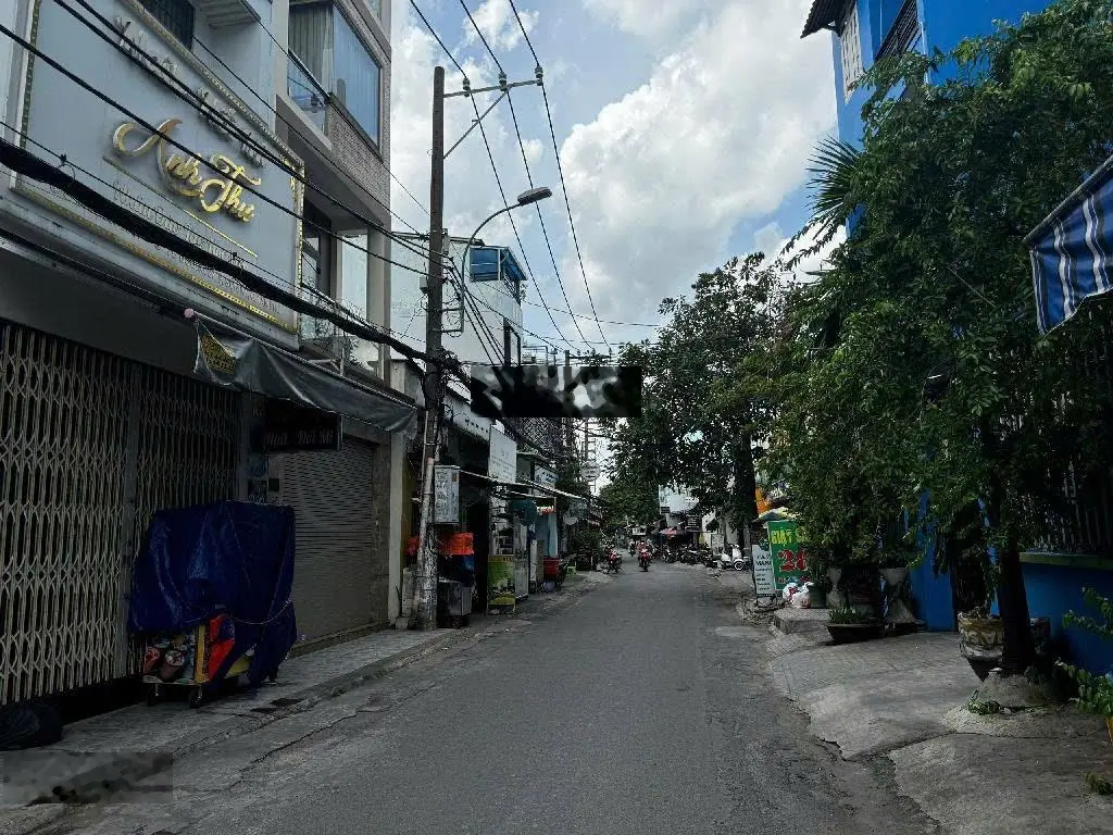 Bán nhà mặt tiền đường Đô Đốc Chấn 5x12m. Gần AEON Tân Phú, gía nhỉnh 5tỉ