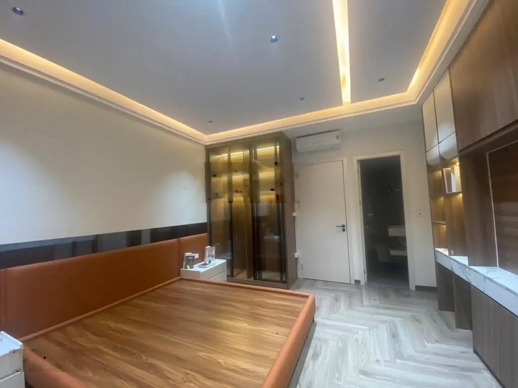 Hiếm, Ngô Thì Sỹ 40m2 - 5 Tầng - vị trí đỉnh, nhà dòng tiền, 30m oto tránh, chỉ 8tỷ9 đàm.