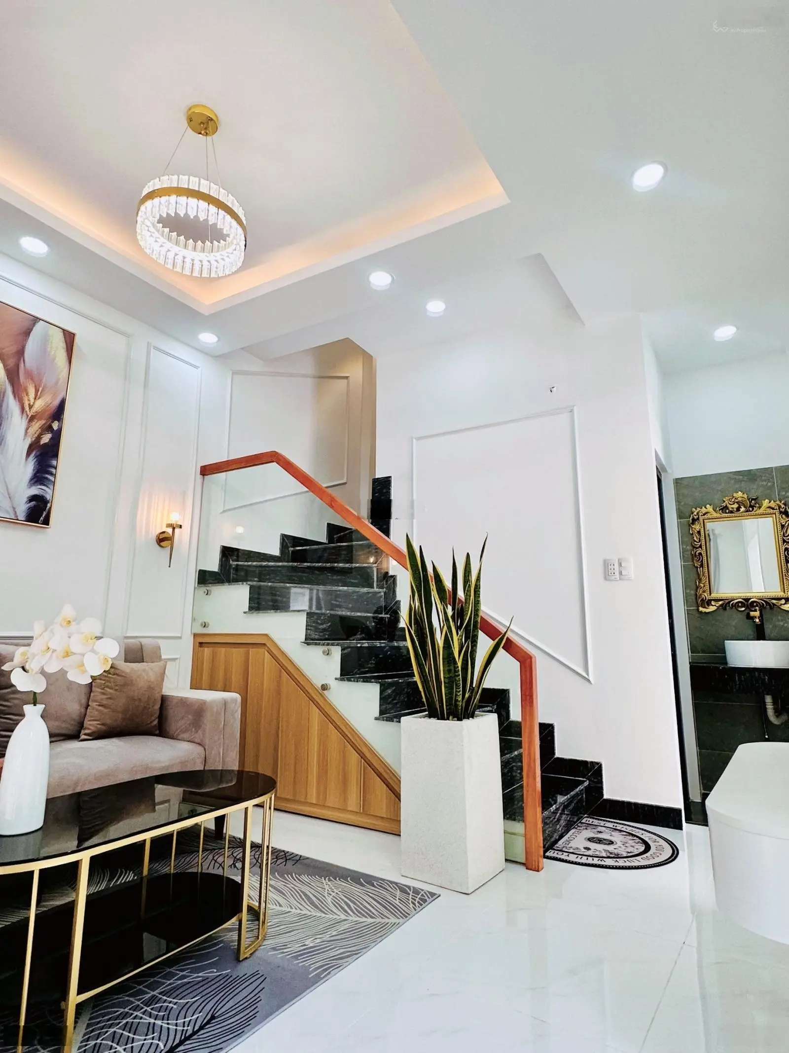 Nhà MT Nguyễn Thái Bình 5x18m, 2 lầu vị trí đoạn đẹp nhất giá chỉ 18.8 tỷ