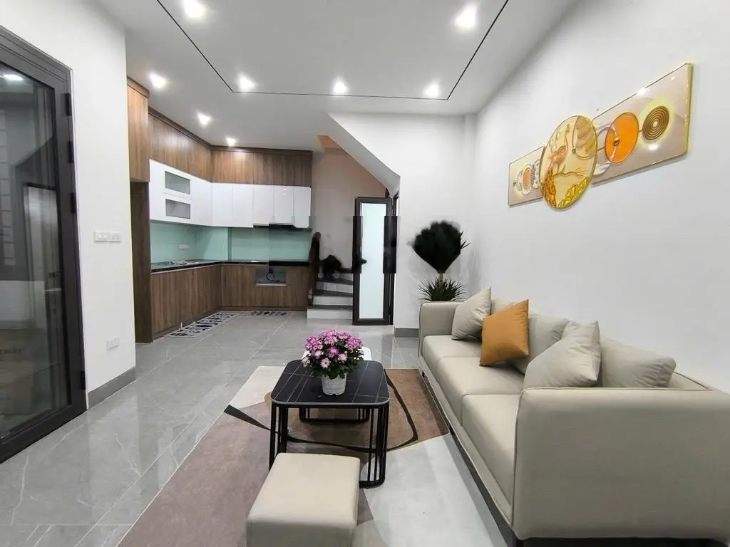 Chỉ 130 triệu/m2 sở hữu nhà 5 tầng phố Ngọc Thụy, đường thông, view công viên, 47m2, full nội thất