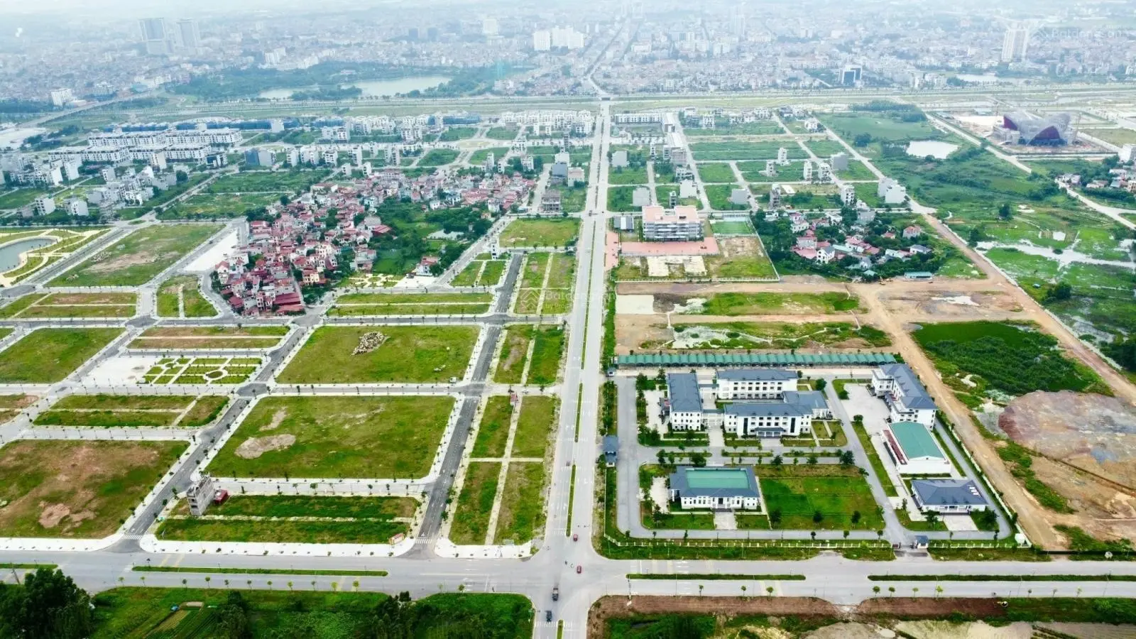 Bán lô đất Mặt đường Hùng Vương 293 đối diện quảng trường Thành phố khu BIGC giá 14,x tỷ 126m2