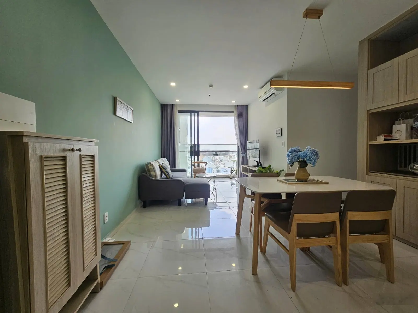 Em nắm nhiều CH giá tốt, CH D'Lusso 3,2 tỷ 1PN1WC. Nhiều ưu đãi, hỗ trợ vay bank. LH: 0911 850 ***