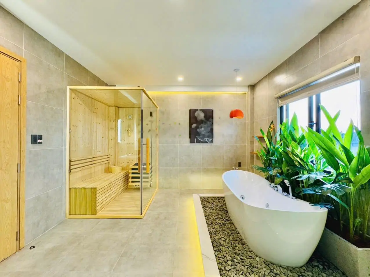 Chú Năm định cư bán gấp chỉ hơn 4 Tỷ nhà đang cho thuê 30Triệu/th ngay Bùi Hữu Nghĩa Quận 5 sổ sẵn