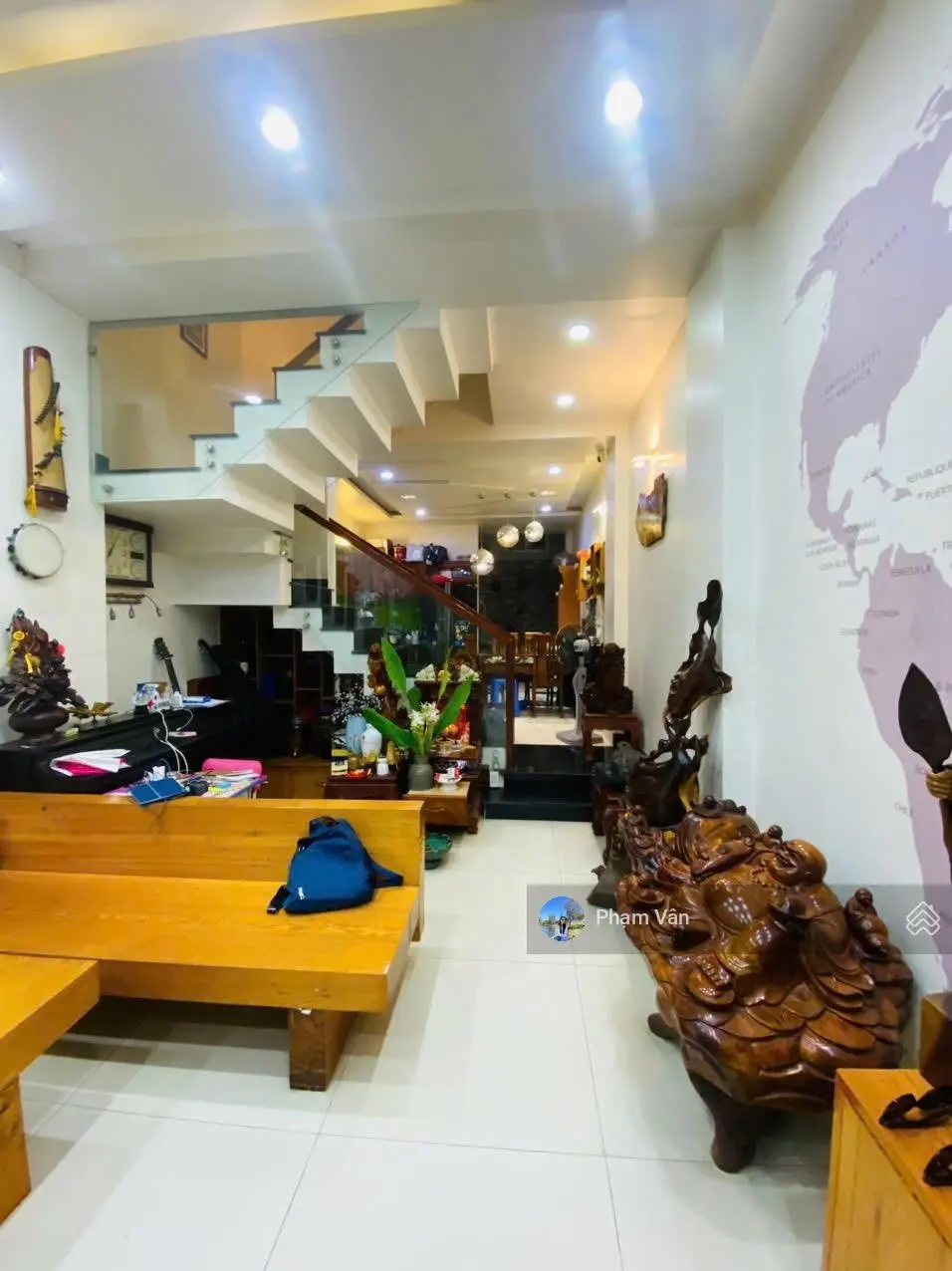Bán gấp! Nhà đẹp kiên cố 3 Tầng - Tặng Full nội thất, ô tô đậu cửa, gần Phạm Văn Đồng - Dt 62m2 đẹp