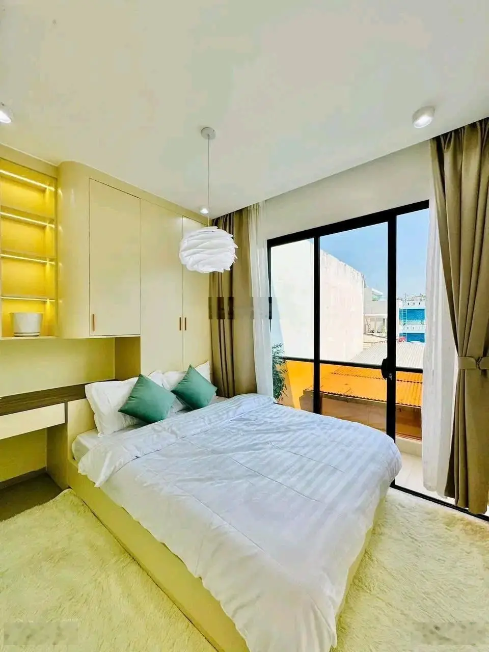 Cần bán căn nhà giá tốt đường Nguyễn Thiện Thuật - P.3 - Q.3, đang cho thuê 30 tr, 78,6m2