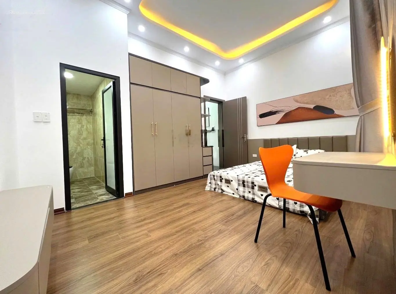 Bán nhanh nhà siêu đẹp ngõ 32 An Dương - Tây Hồ - 40m2 - 5 tầng - 5.2m mặt tiền - 7.9 tỷ - gần phố