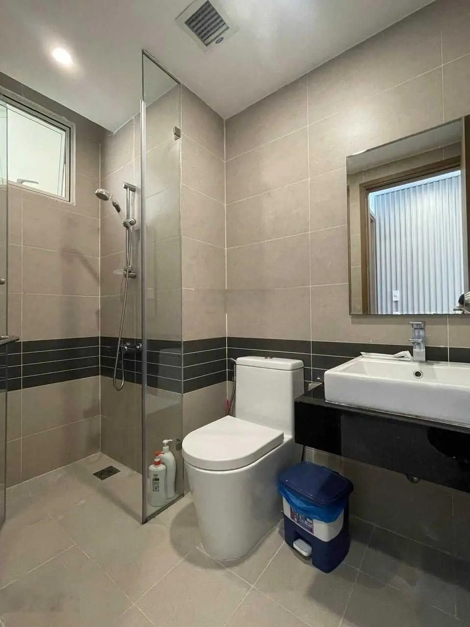 Cần bán gấp CH Carillon 7, Q. Tân Phú, 72m2, 2PN, 2WC, giá 3,5 tỷ(giá thật) có sổ, 0903 318 *** Minh