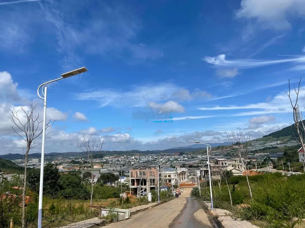 Hoa hậu LangbiangTown, góc 362,5m2 (ngang 20m), trên đỉnh view 360 độ