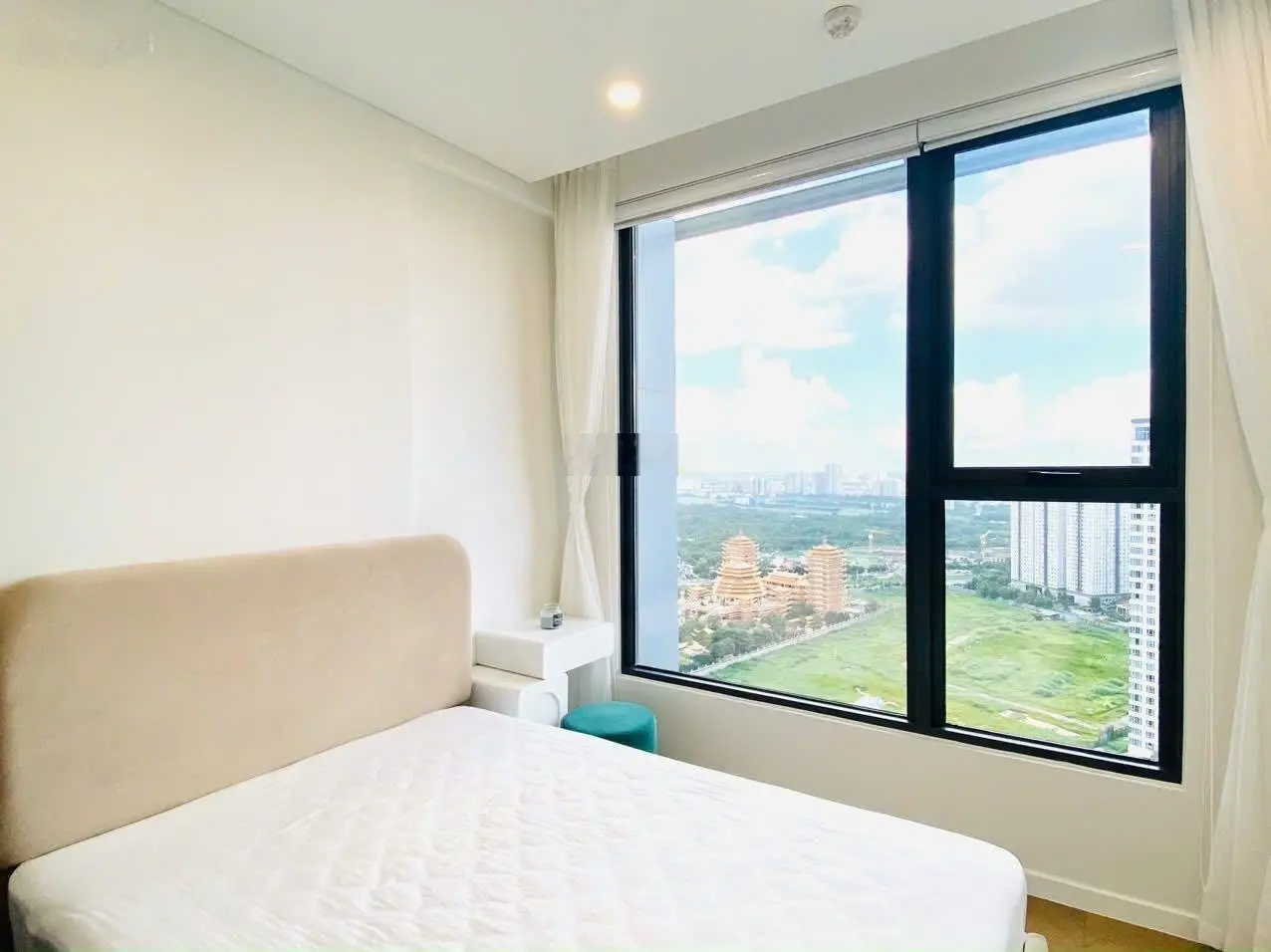 Bán lỗ căn hộ 2PN Thảo Điền Lumiere Riverside view thành phố giá 7.9 tỷ. LH 0902 896 ***