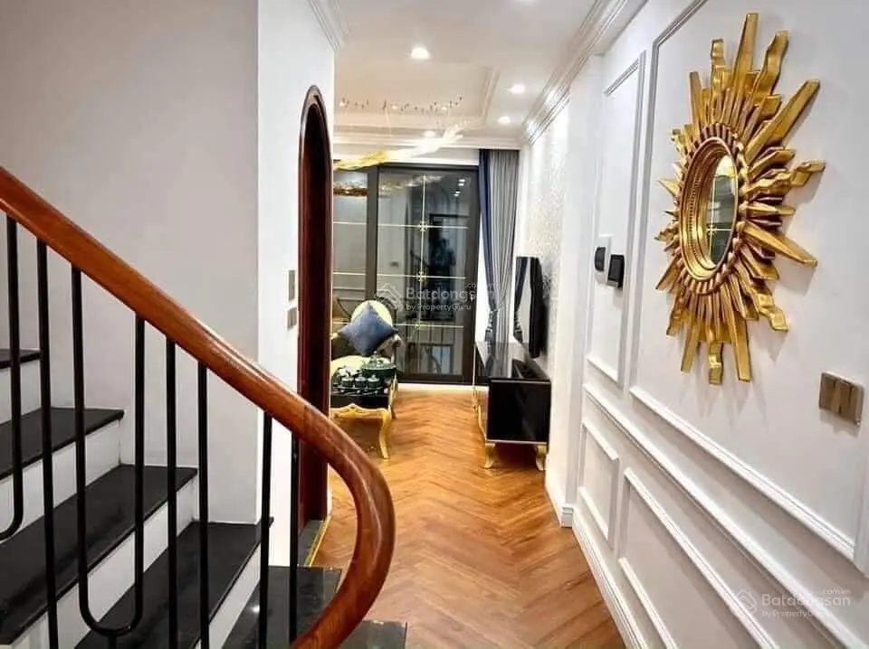 Bán nhà cực đẹp ở Ngũ Hiệp khu phân lô ô tô 7 chỗ vào nhà