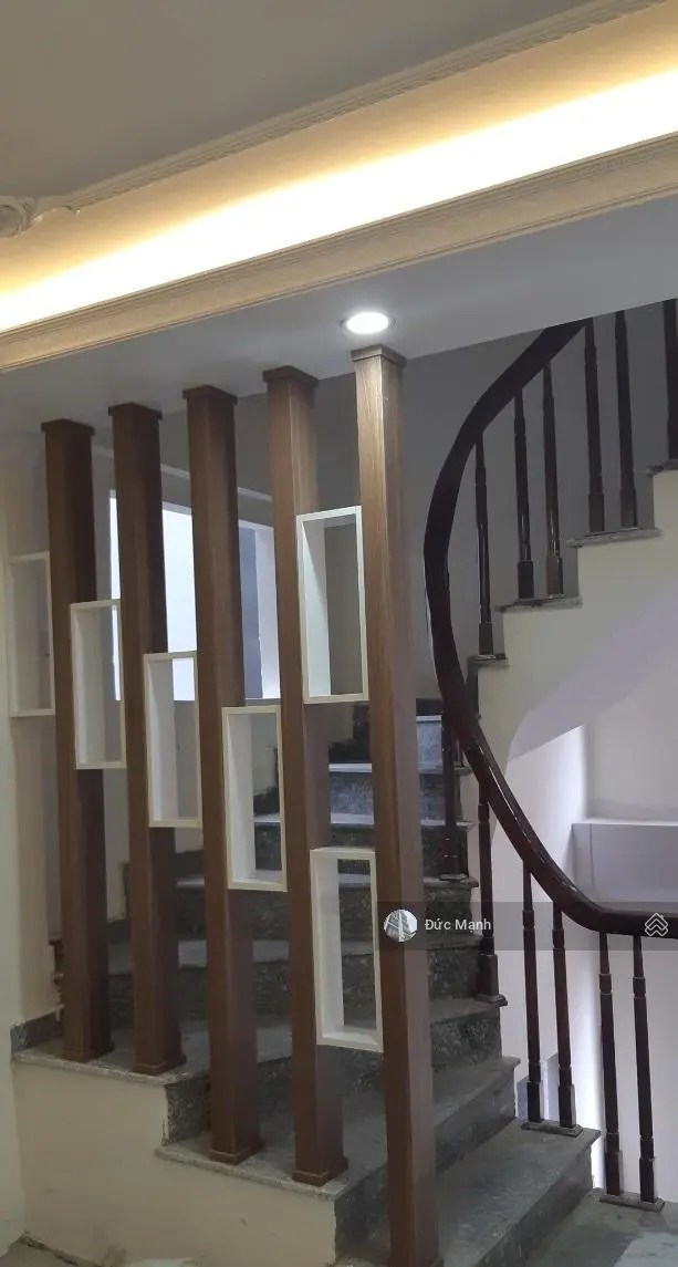 Bán nhà tại Vĩnh Quỳnh Thanh Trì DT: 45m2 lô góc, gần trường THCS Vĩnh Quỳnh