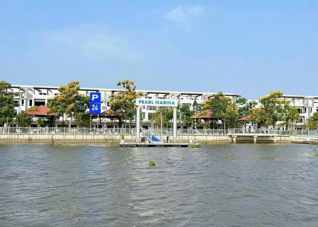 Bán nhà view sông bến lức, sổ hồng riêng, ngân hàng hổ trợ 70%, khu dân trí cao, an ninh 24/7