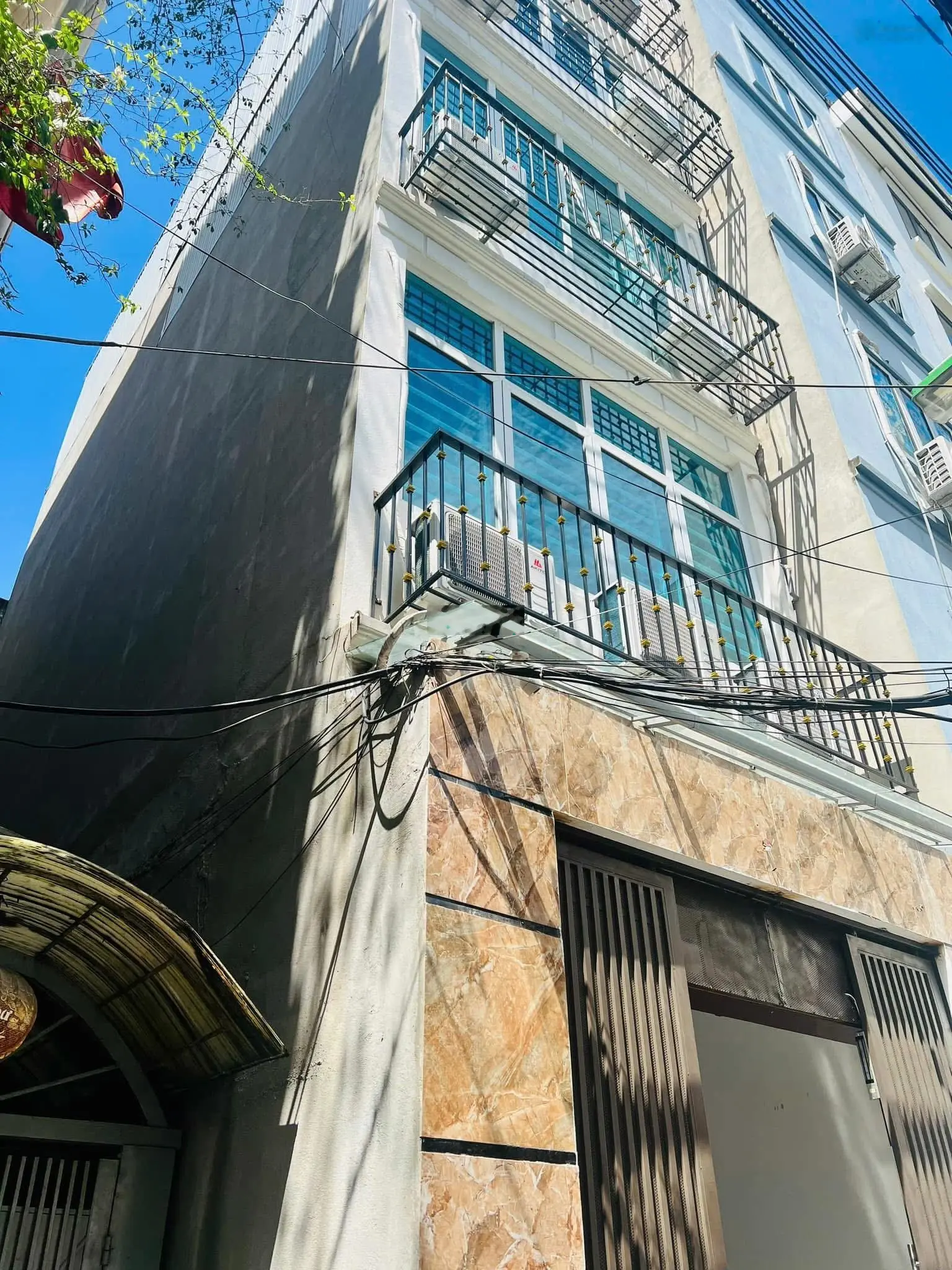Nhà đẹp ở ngay - vị trí siêu khủng kinh - doanh siêu đỉnh - 6.9 tỷ