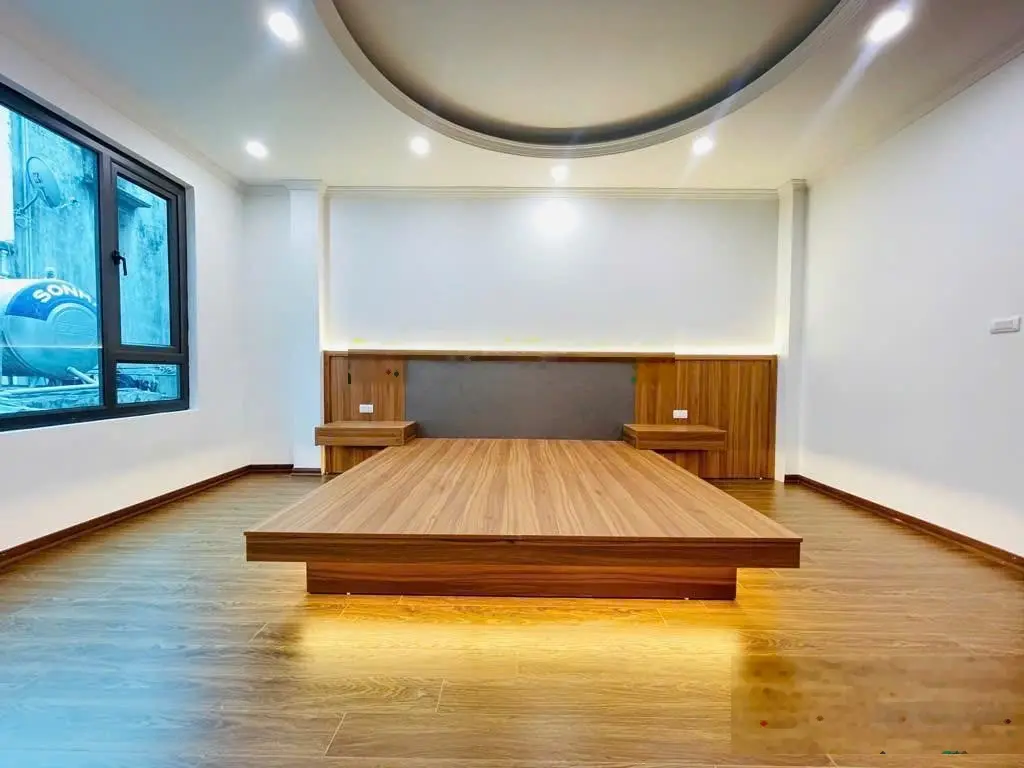 Bán nhà Kim Mã DT 36m2 x 7 tầng. CT máy. Giá 8.8 tỷ