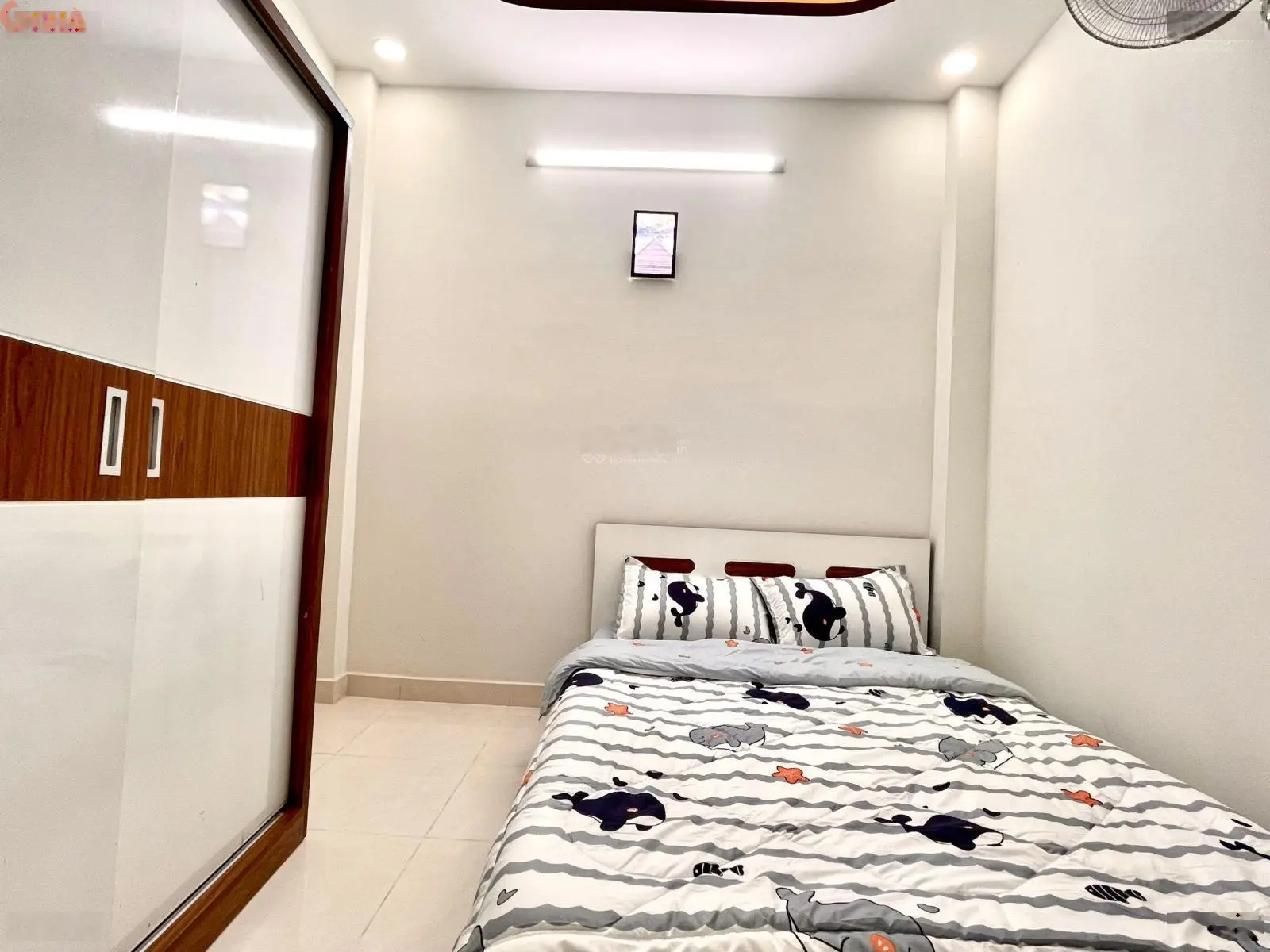 Bán gấp nhà 1 sẹc giá ngộp đường Ngô Tất Tố cách cầu THủ Thiêm 50m, DT: 62m2, sổ sẵn