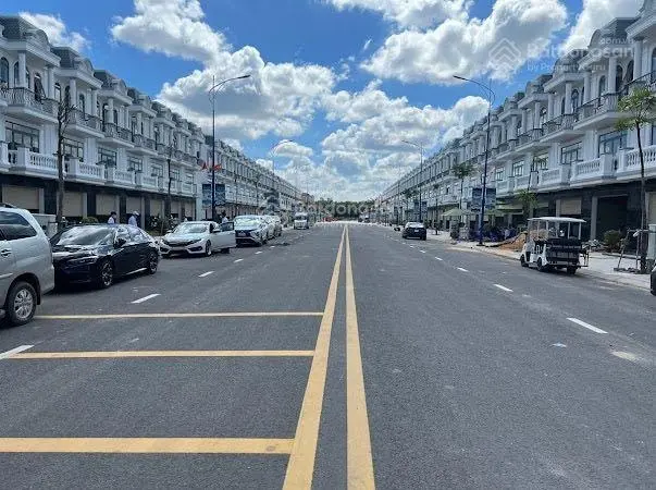 Cặp shophouse trục đường chính Thăng Long Central City sổ sẵn kinh doanh ngay. LH: 0928687878