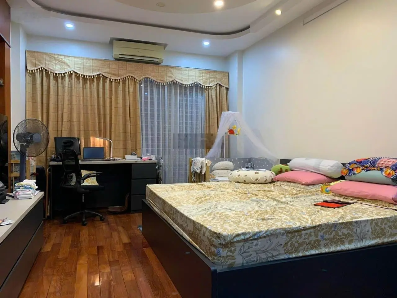 Chính chủ bán nhà khu phân lô đường Vũ Phạm Hàm, DT 65m2 x 5 tầng, đường ô tô tránh, giá 19.5 tỷ