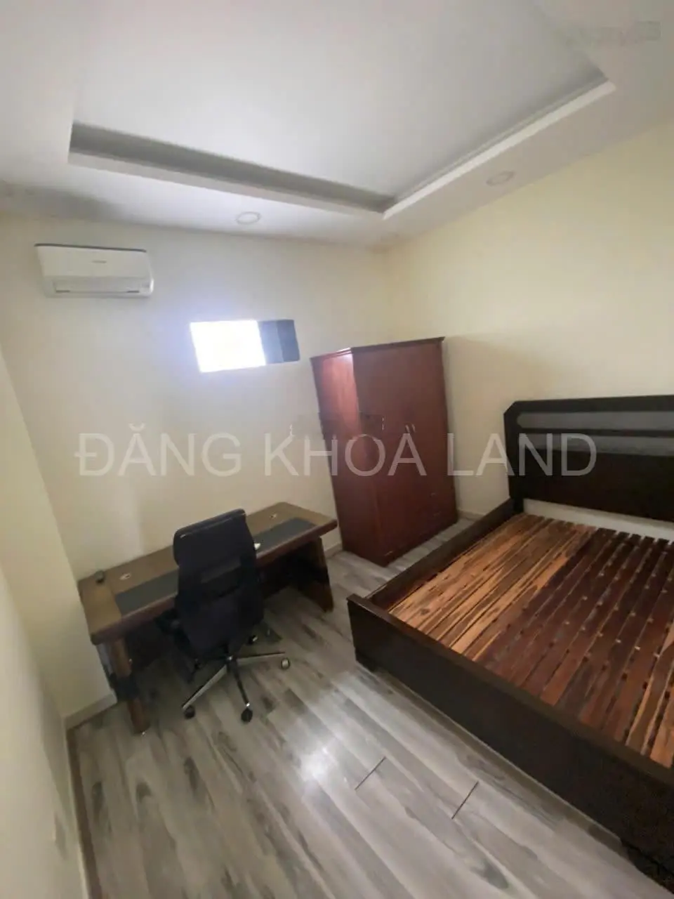 Hàng Hiếm- nhà hướng Đông Nam gần Đại Học ngân hàng, hẻm xe hơi giá chỉ 6ty5