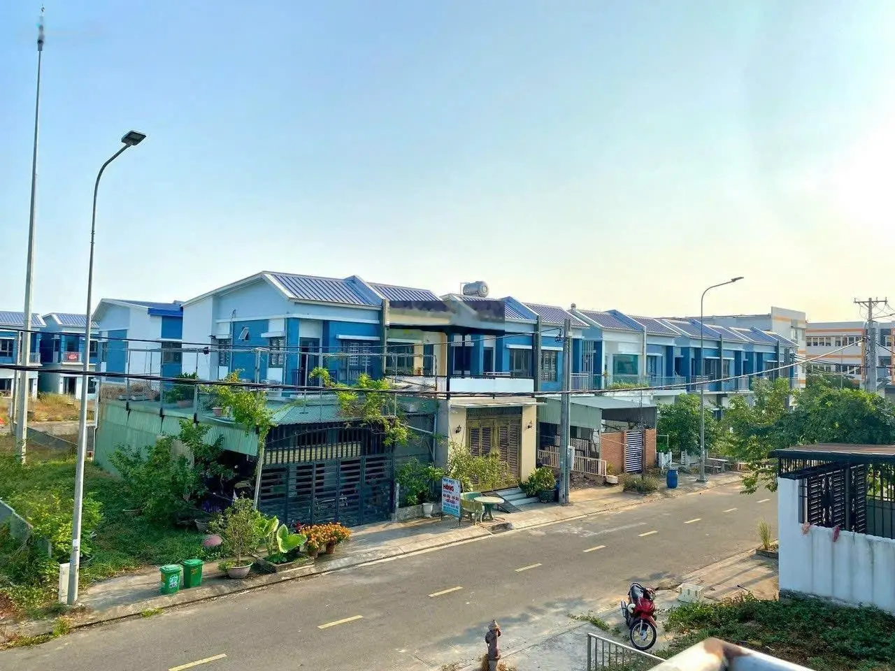 Bán nhà nguyên căn 1 trệt 1 lầu OASIS CITY Đối diện ĐH Việt Đức- Sổ hoàn công-TP Bến Cát