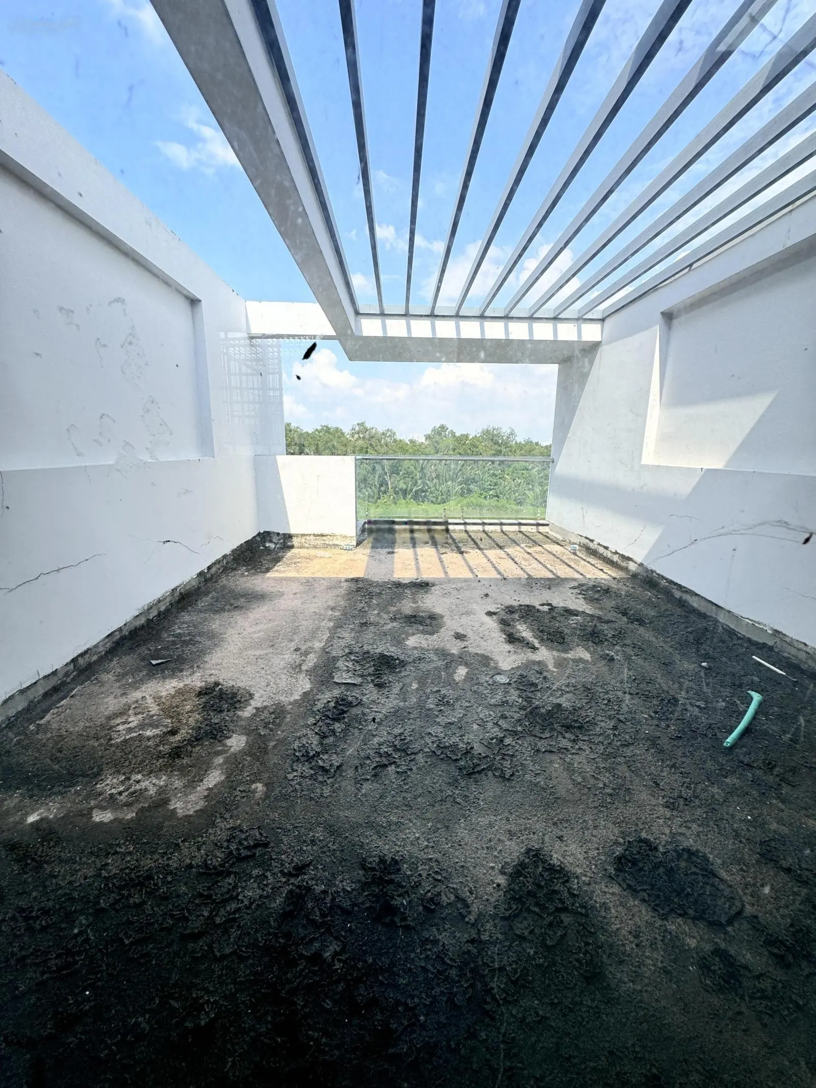 Cần bán nhà phố Dương Hồng 5x20m (hầm - 3 tầng), nhà thô giá 10,8tỷ, Bank hỗ trợ vay 8,6tỷ