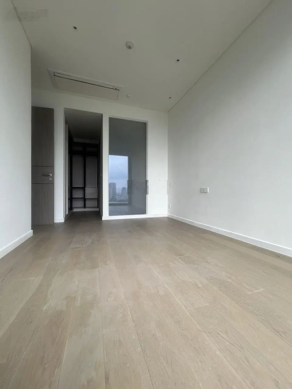 Căn hộ The Opera Residence giá siêu tốt tầng cao chỉ 15,8 tỷ VND tại trung tâm Thủ Thiêm