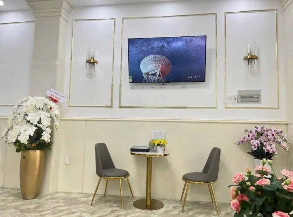 *Mặt Tiền CMT8_Tô Hiến Thành* 7 tầng - thang máy