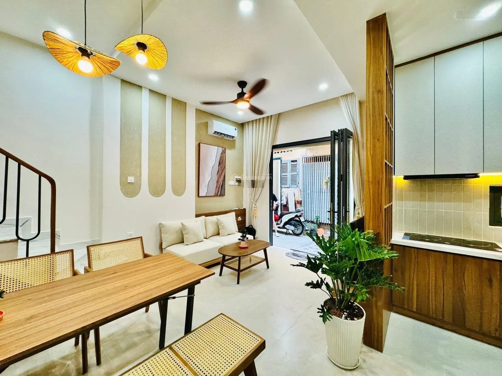 Hoa hồng 50tr - Bán nhà Nguyễn Công Hoan - P7 - PN - 27m2 - 4,38 Tỷ