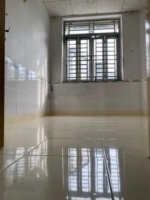 Chủ bán căn nhà hẻm 266 Tôn Đản, Quận 4