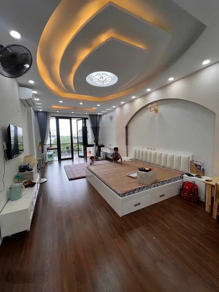 Bán nhà 6 tầng, thang máy, gara 2 ô tô, Phúc Lợi, Long Biên - Giá 14,65 tỷ