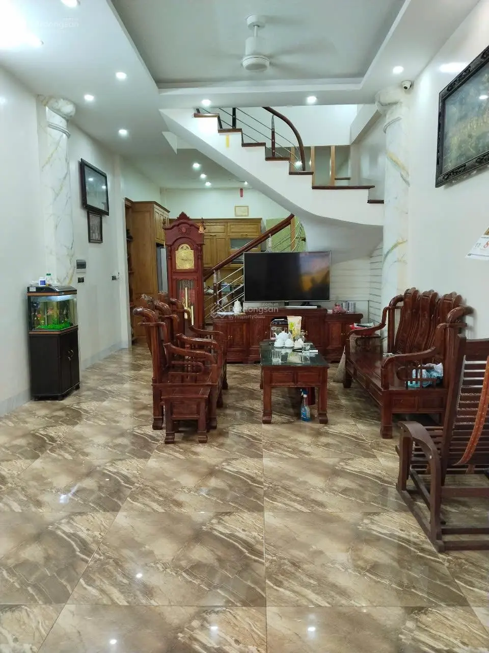 Bán nhà phố Ngô Quyền Hà Đông 67m 4 tầng, mặt tiền 4.3m 13.3 tỷ, ngõ thông, tặng nội thất