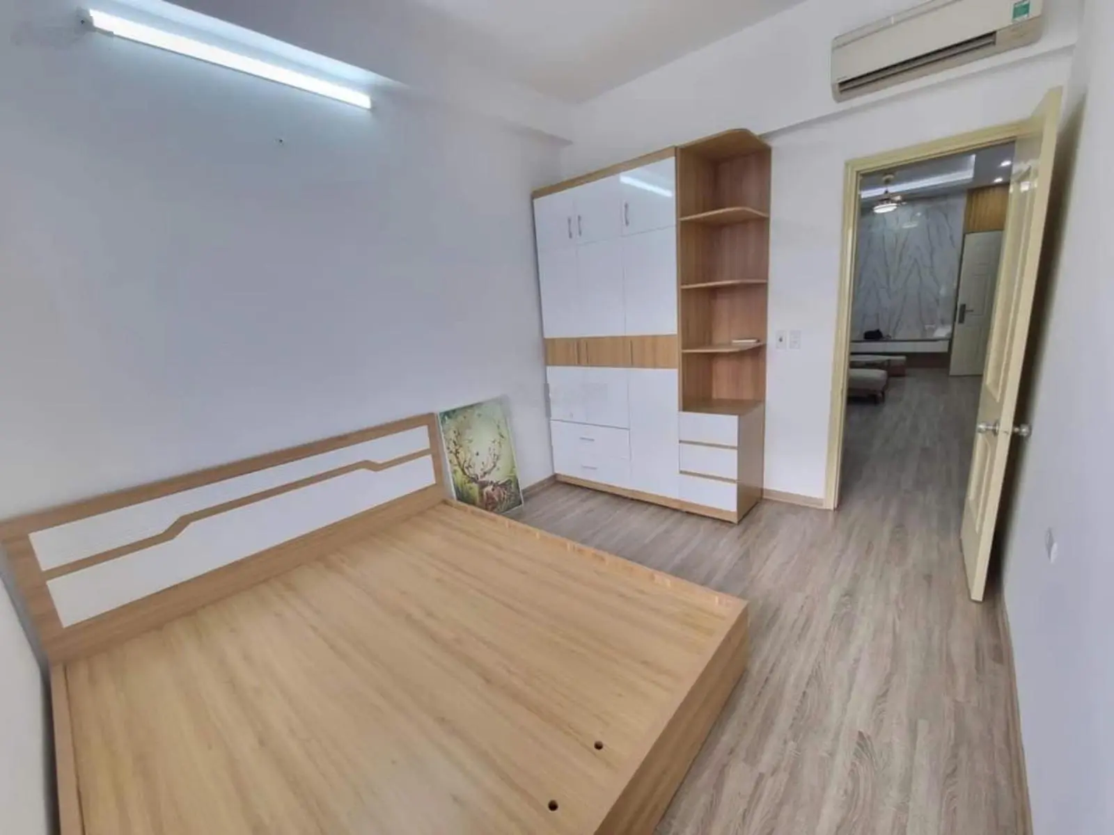 Nhà đẹp xem nhà được ngay. căn hộ tầng trung CT6 Xa La, nội thất mới toanh chỉ loanh quanh 2,5 tỷ