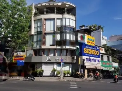 Siêu Vip (DT 10x10m) căn Góc 2 mặt tiền Cư Xá Đô Thành, p4, Quận 3. 5 lầu nhà mới. giá chỉ 22.9 tỷ
