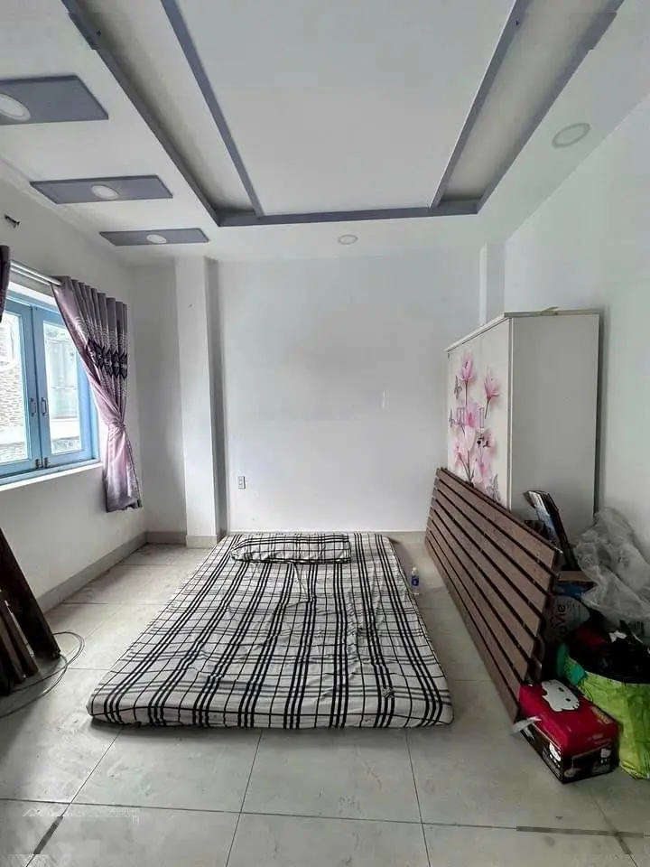 Bán nhà hẻm xe hơi khu đẹp 4,4 x 11m. Đúc 4.5 tấm. nhà đẹp hc đủ giá 5.85 tỷ TL chính chủ